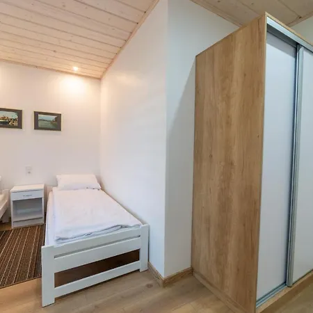 Pensjonacik Krystyna - Krystyna Guest house *