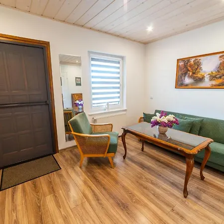 Pensjonacik Krystyna - Krystyna 게스트하우스 Mikołajki