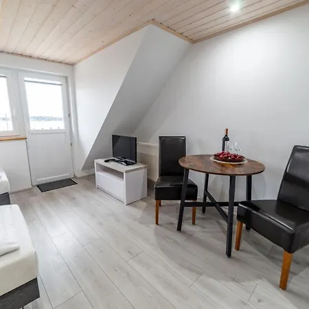 Pensjonacik Krystyna - Krystyna 게스트하우스