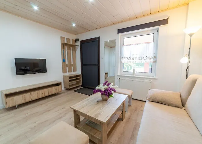 Affittacamere Pensjonacik Krystyna - Krystyna Mikołajki